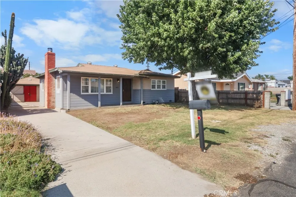 15851 E Kingside Covina, CA 91722