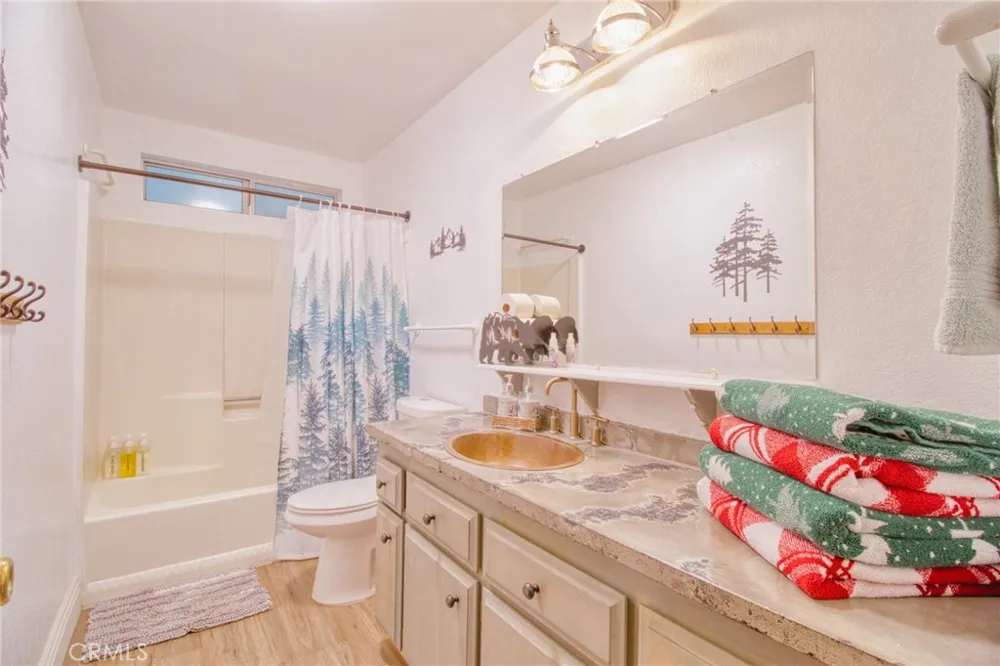 779 Oriole Wrightwood, CA 92397