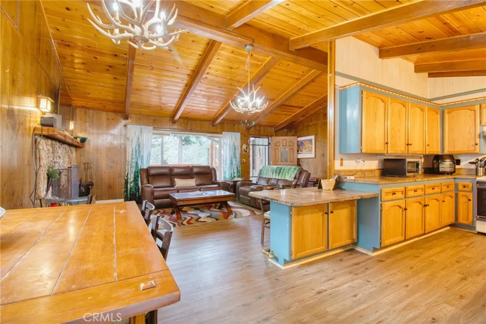 779 Oriole Wrightwood, CA 92397