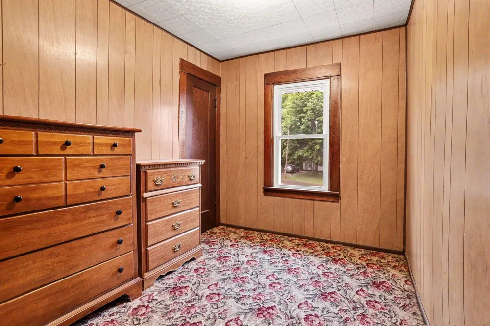 187 Sharon Avenue Battle Creek, MI 49017