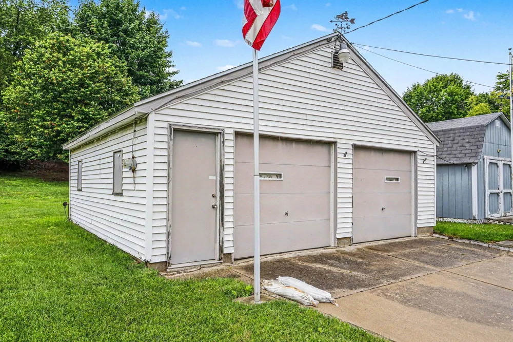 187 Sharon Avenue Battle Creek, MI 49017