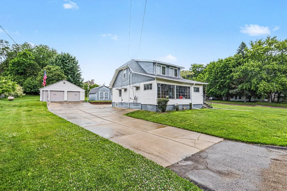 187 Sharon Avenue Battle Creek, MI 49017