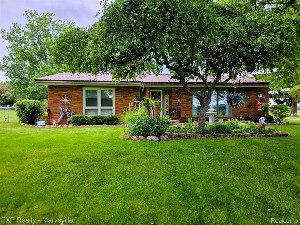 11232 Yale Road Yale City, MI 48097