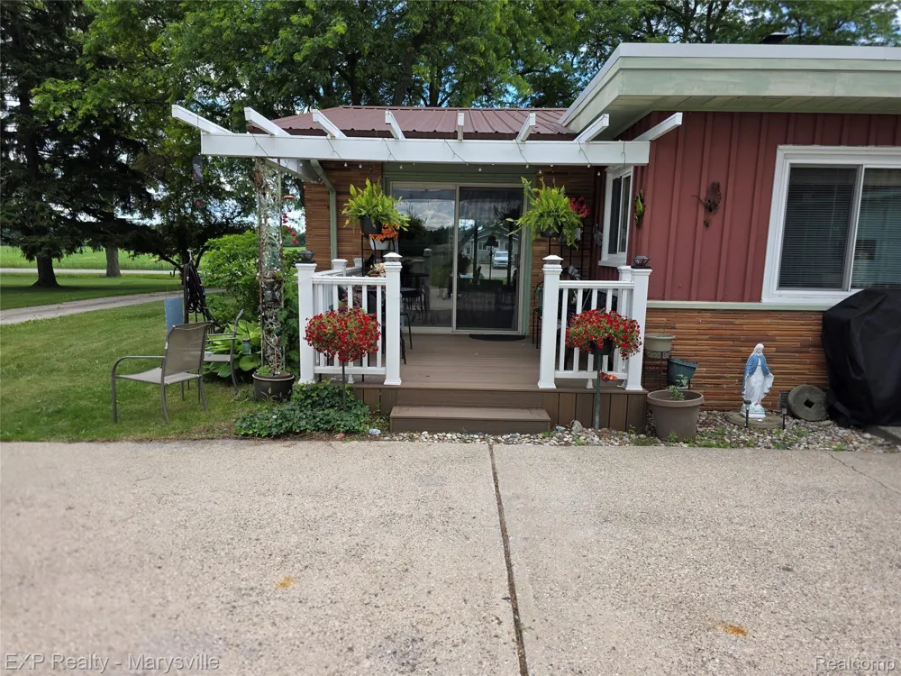 11232 Yale Road Yale City, MI 48097