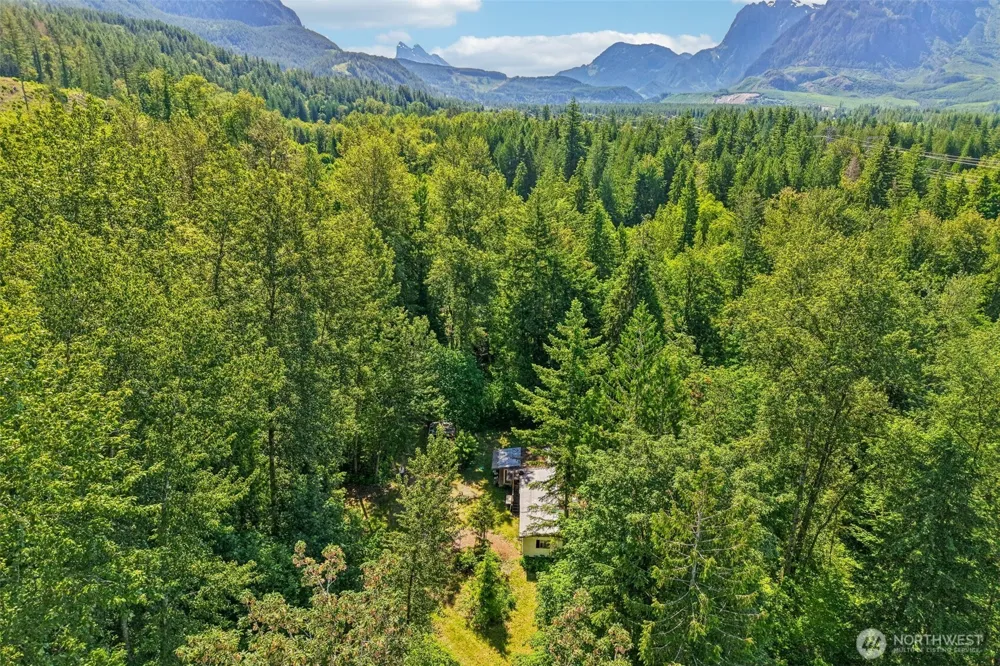 42215 May Creek Road Gold Bar, WA 98251