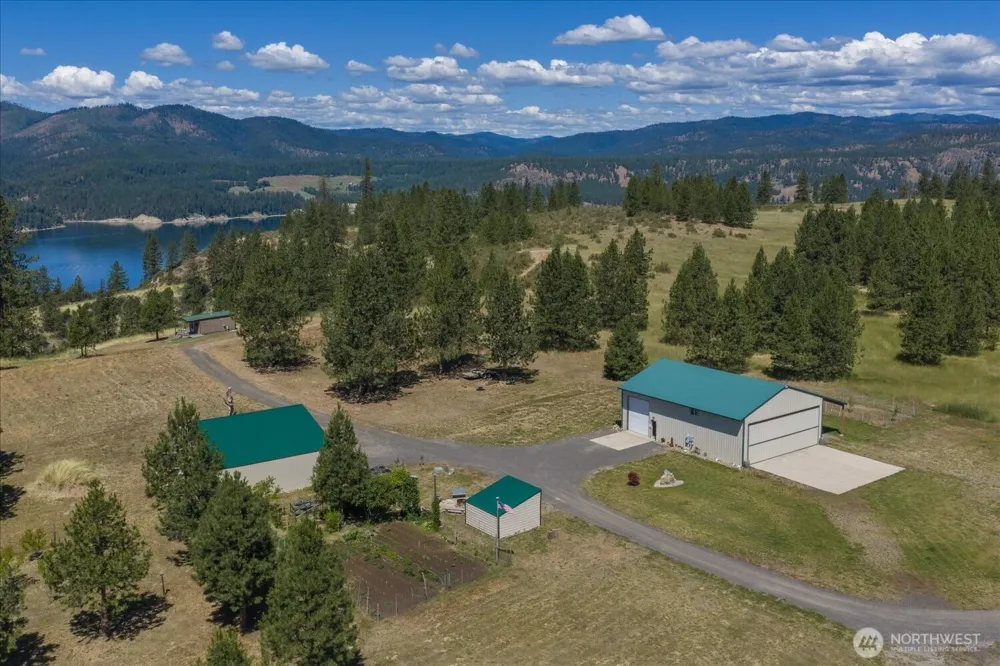 6472 P Enterprise Road Fruitland, WA 99129