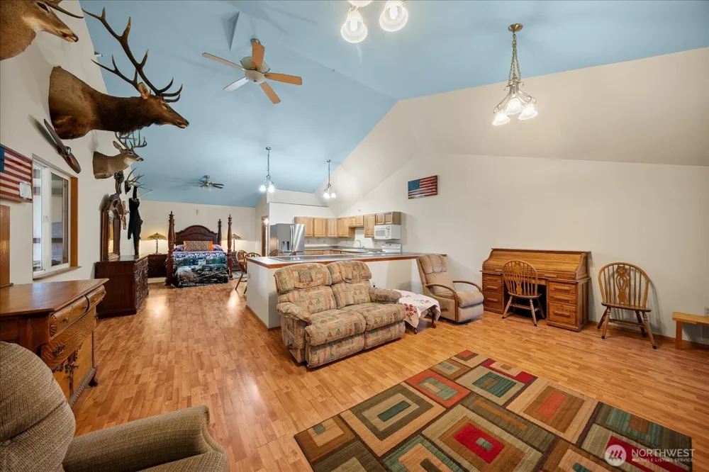 6472 P Enterprise Road Fruitland, WA 99129
