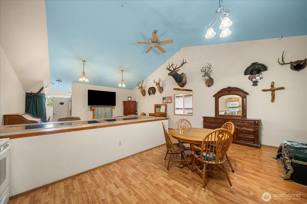6472 P Enterprise Road Fruitland, WA 99129