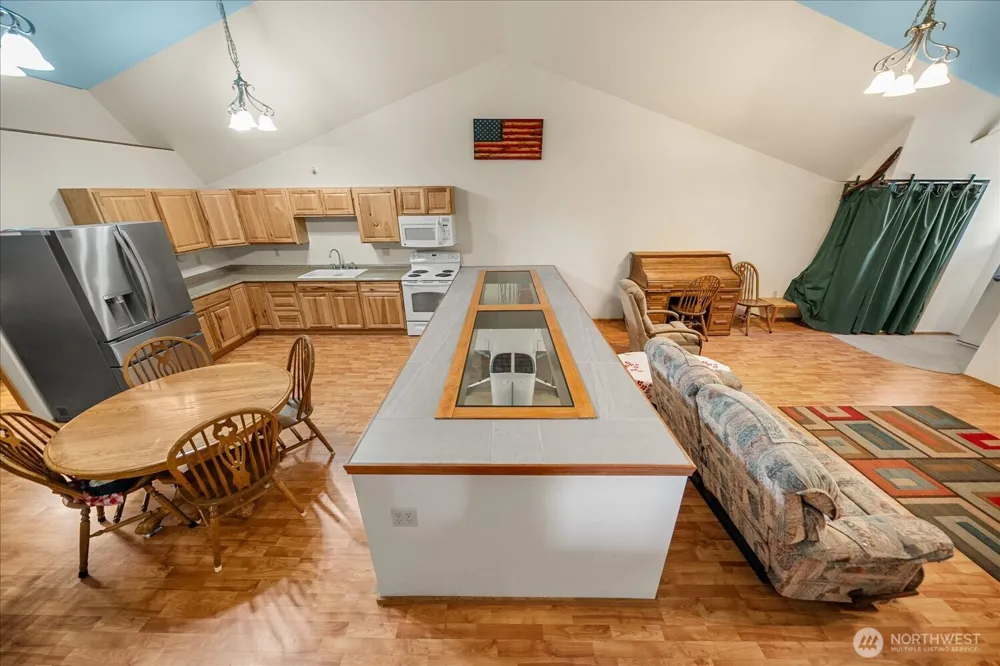 6472 P Enterprise Road Fruitland, WA 99129