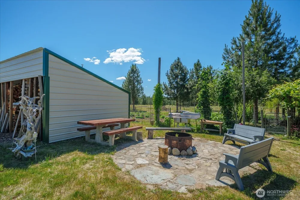 6472 P Enterprise Road Fruitland, WA 99129