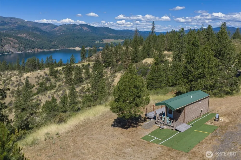 6472 P Enterprise Road Fruitland, WA 99129