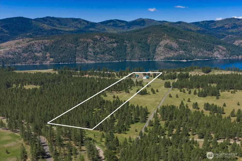 6472 P Enterprise Road Fruitland, WA 99129