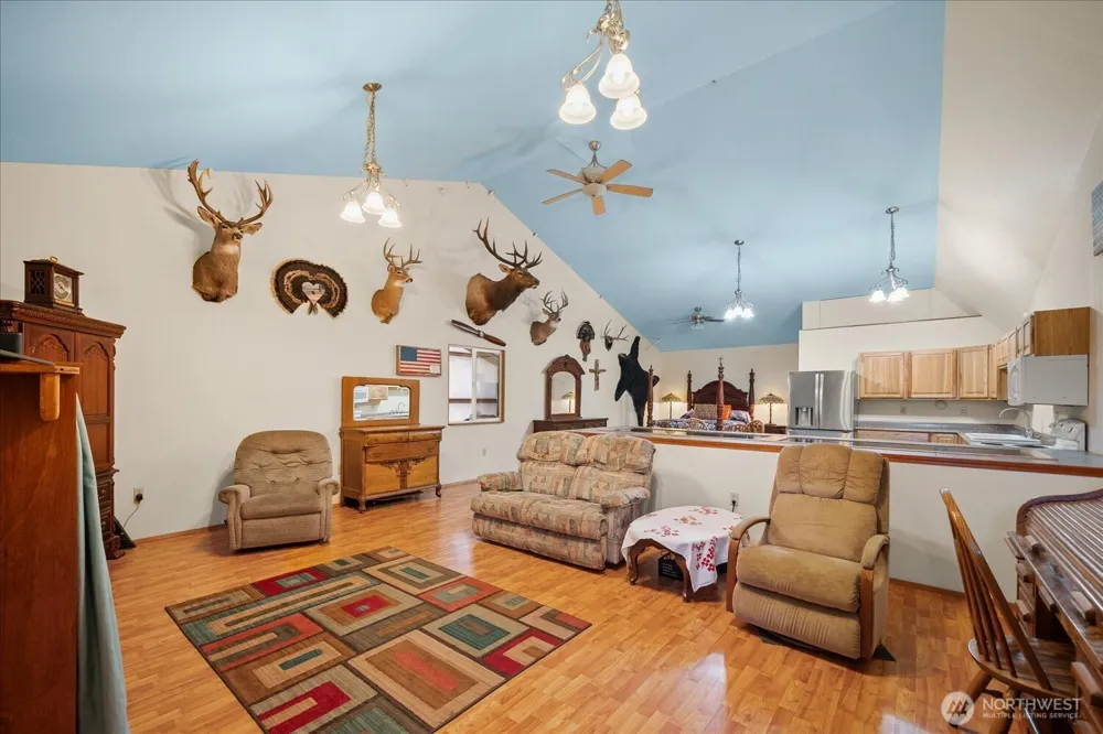 6472 P Enterprise Road Fruitland, WA 99129