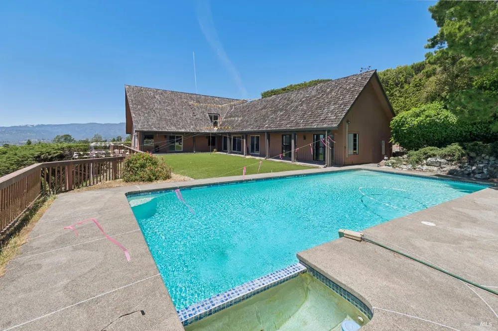 81 Mount Tiburon Road Tiburon, CA 94920