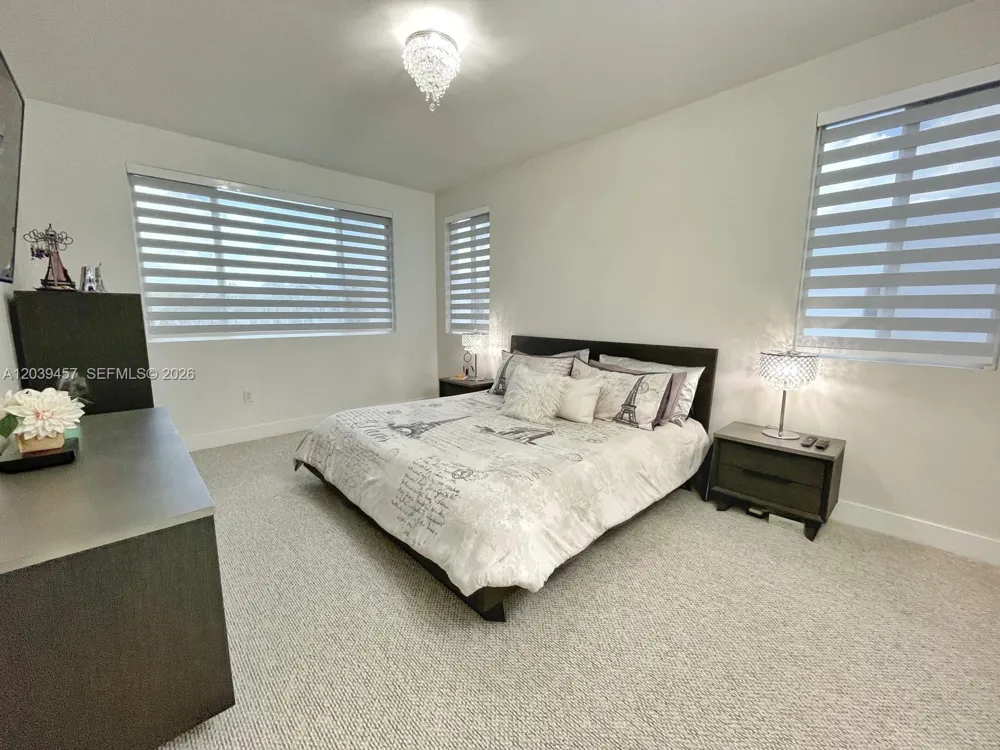 7243 NW 103rd Path Doral, FL 33178