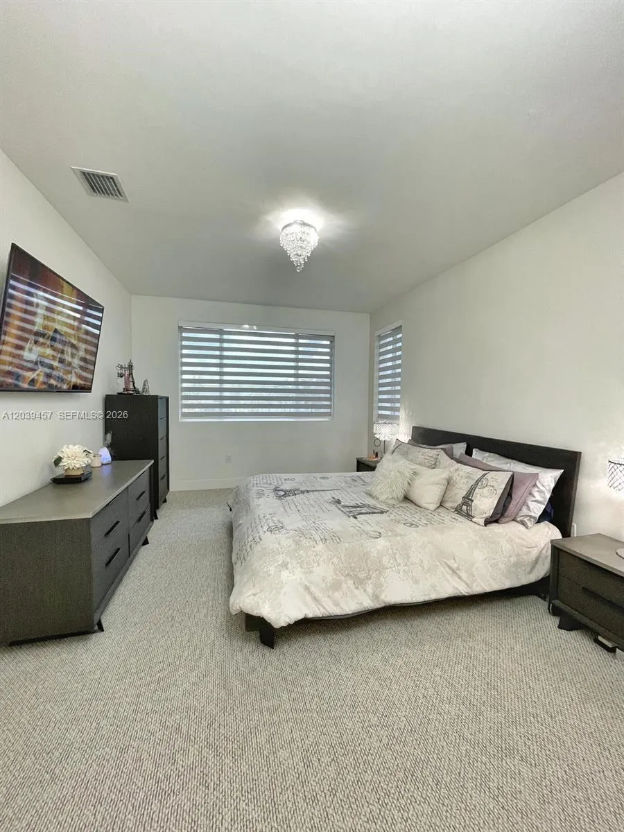 7243 NW 103rd Path Doral, FL 33178