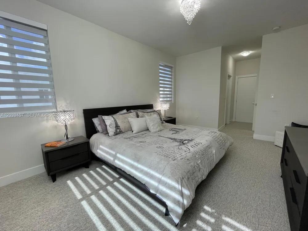 7243 NW 103rd Path Doral, FL 33178