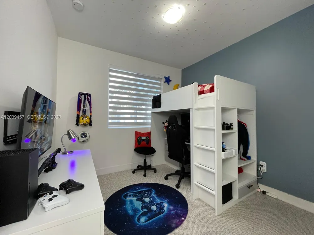 7243 NW 103rd Path Doral, FL 33178