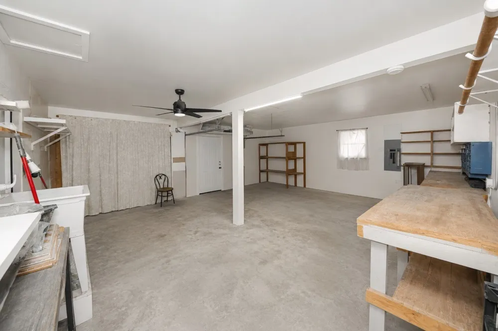 4028 Shawnee Trail Lake Worth, TX 76135