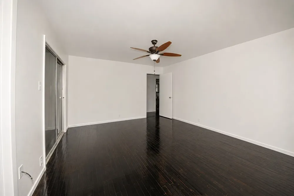 4028 Shawnee Trail Lake Worth, TX 76135