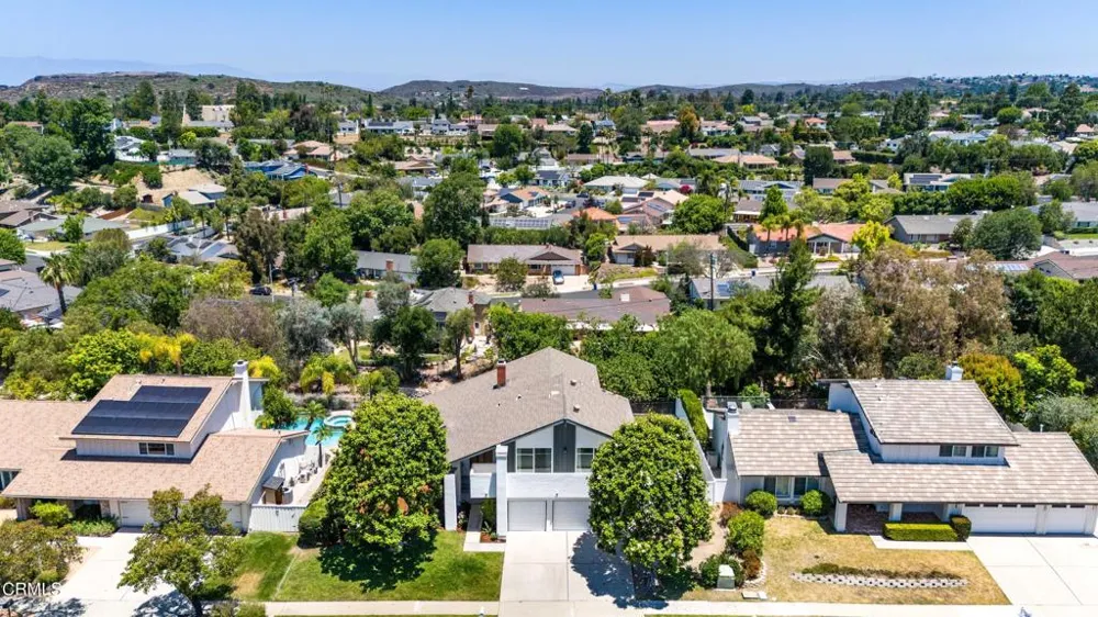 193 W Sidlee Street Thousand Oaks, CA 91360