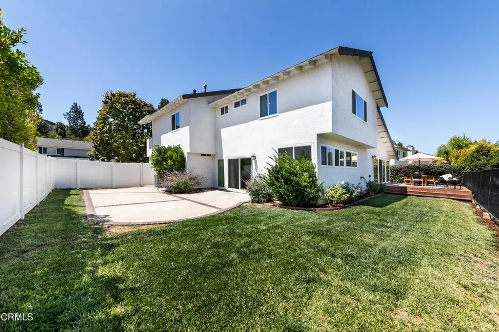 193 W Sidlee Street Thousand Oaks, CA 91360