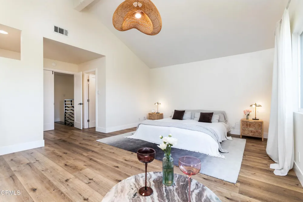 193 W Sidlee Street Thousand Oaks, CA 91360