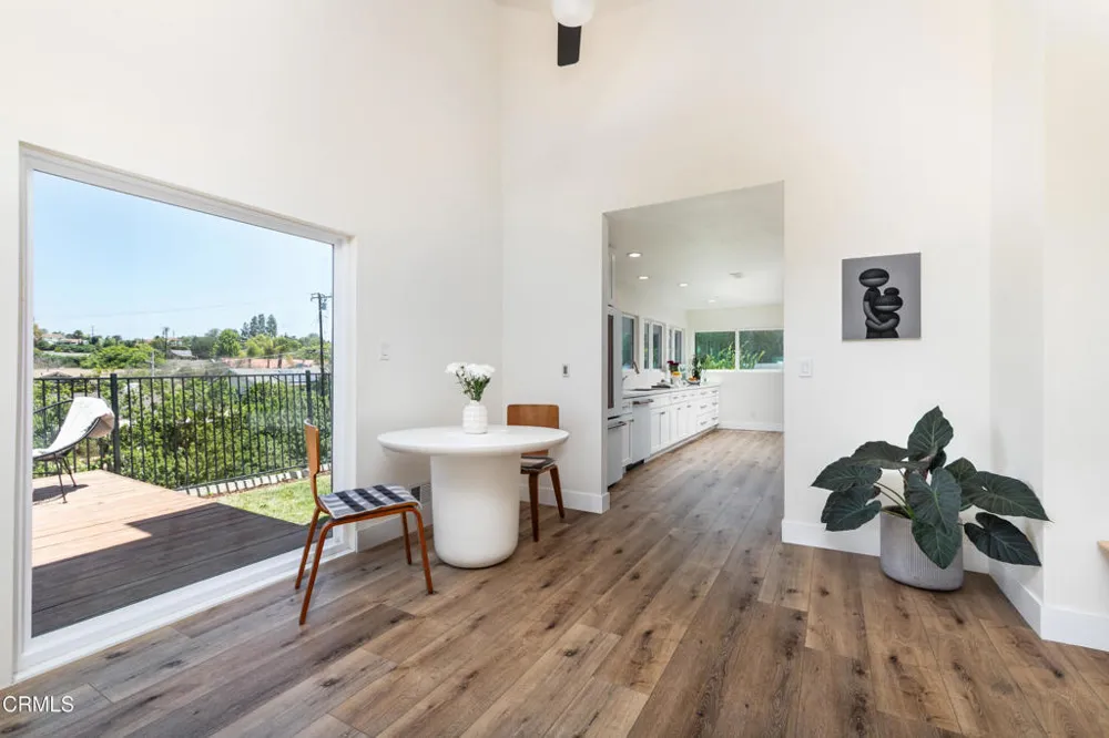 193 W Sidlee Street Thousand Oaks, CA 91360