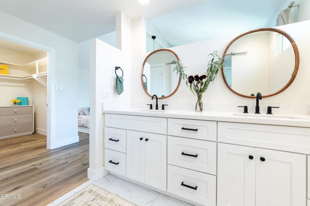193 W Sidlee Street Thousand Oaks, CA 91360