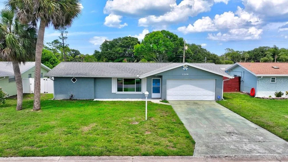 1309 SUWANEE ROAD Daytona Beach, FL 32114