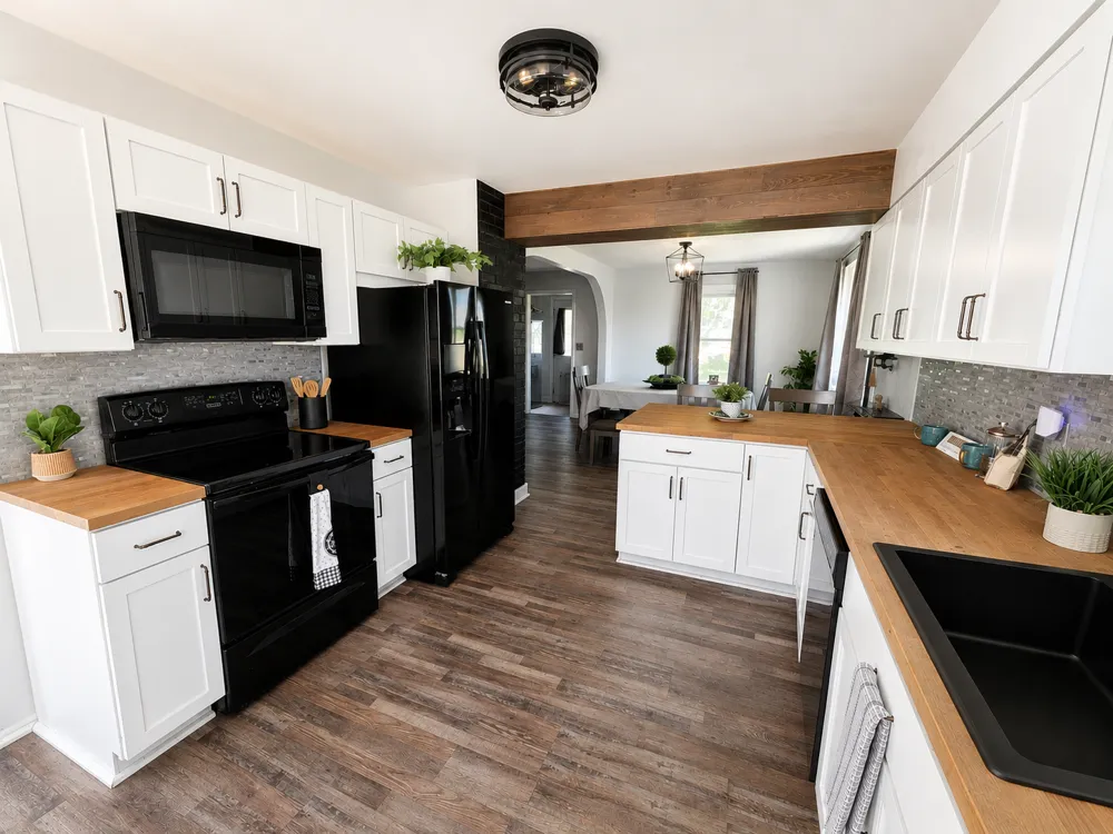 5766 County 12 Boulevard Kenyon, MN 55946