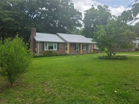 128 Hillview Drive