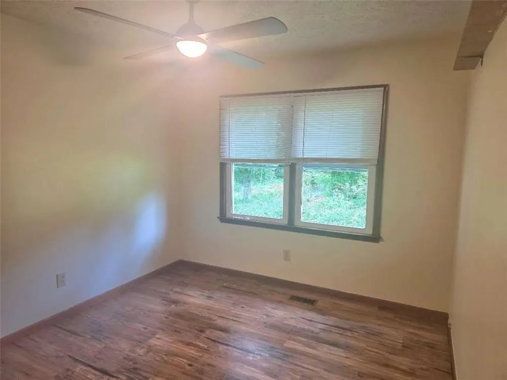 128 Hillview Drive Thomaston, GA 30286