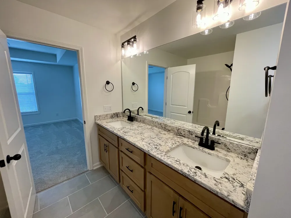 104 Donald Rd Lafayette, TN 37083