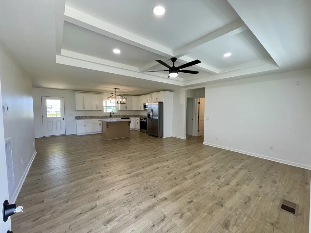 104 Donald Rd Lafayette, TN 37083
