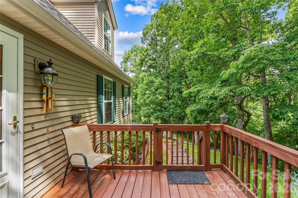 70 Heslar Way Marshall, NC 28753
