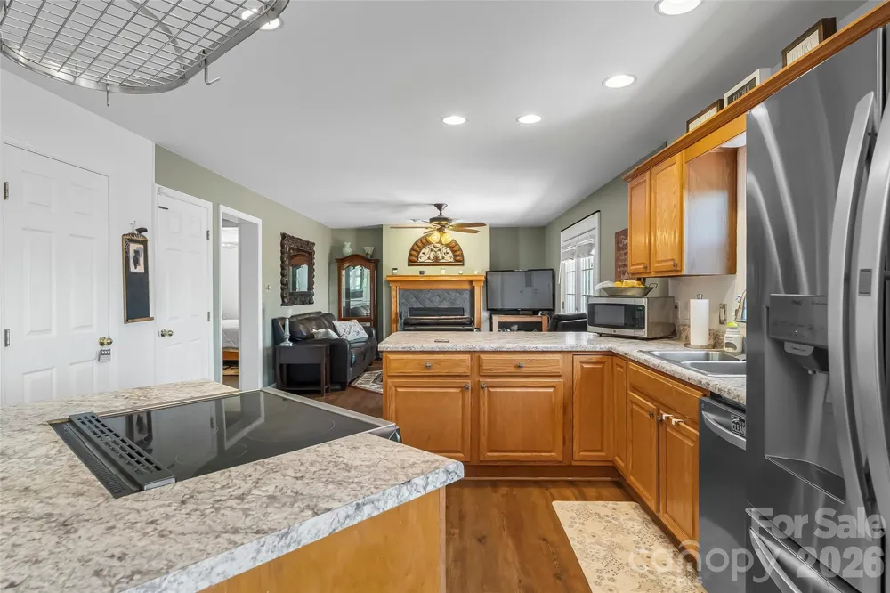 70 Heslar Way Marshall, NC 28753