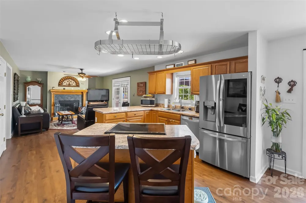70 Heslar Way Marshall, NC 28753