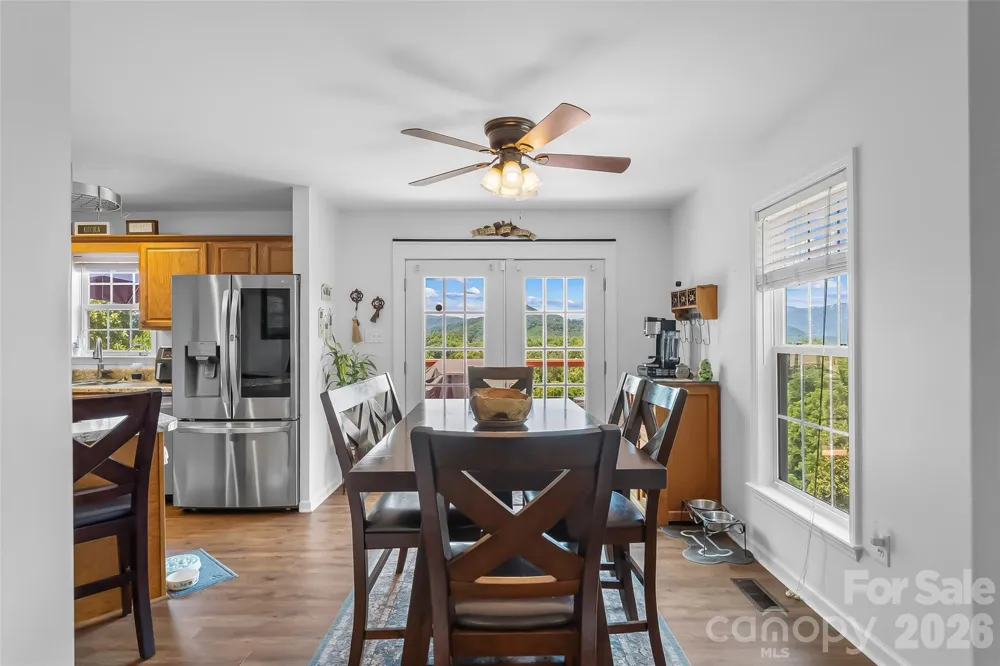70 Heslar Way Marshall, NC 28753