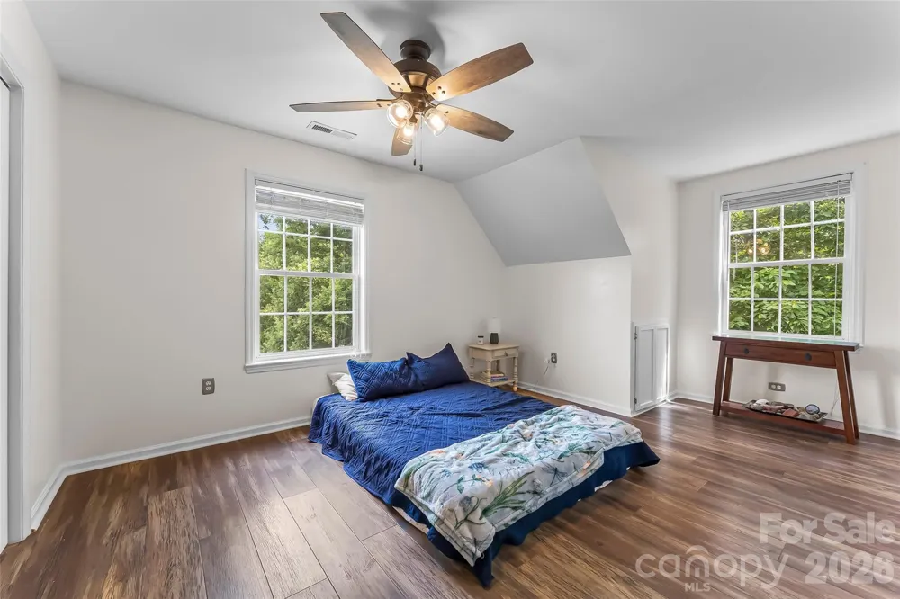 70 Heslar Way Marshall, NC 28753