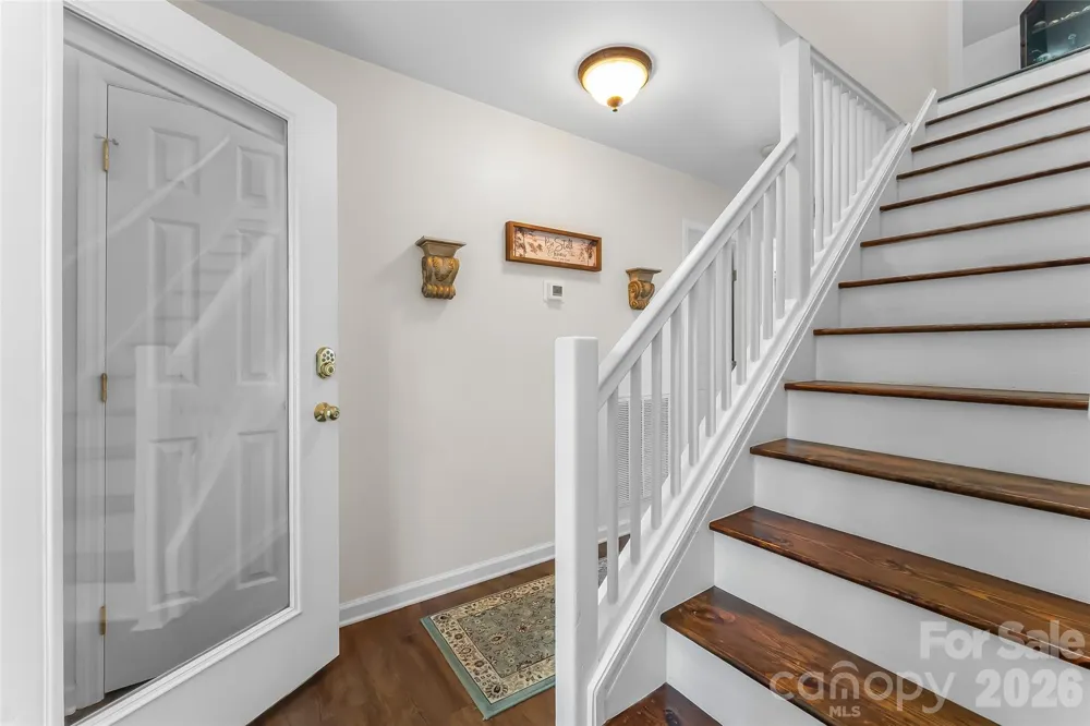 70 Heslar Way Marshall, NC 28753