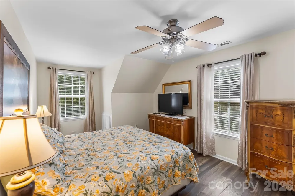 70 Heslar Way Marshall, NC 28753