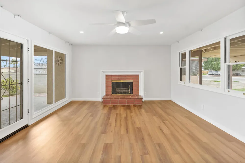 82172 Sierra Avenue Indio, CA 92201