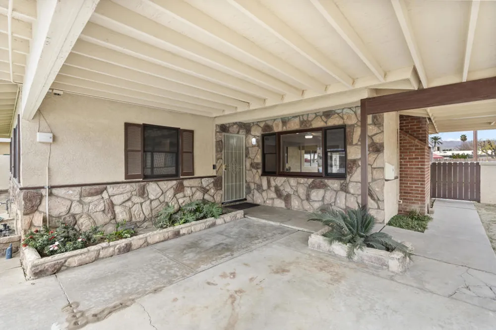 82172 Sierra Avenue Indio, CA 92201