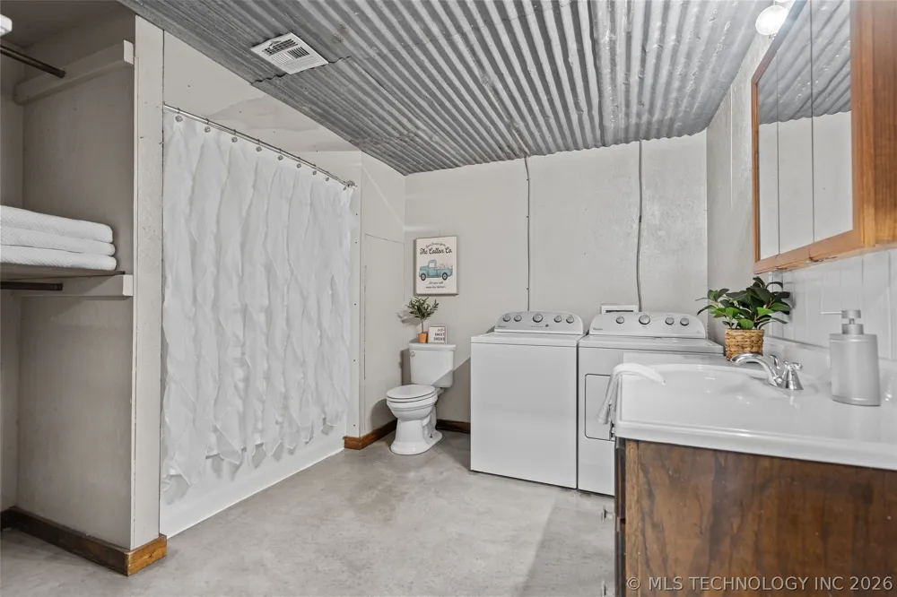 4480 Memorial Road Lone Grove, OK 73443