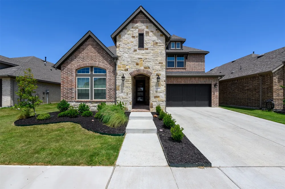 1604 Moss Trail Court Argyle, TX 76226