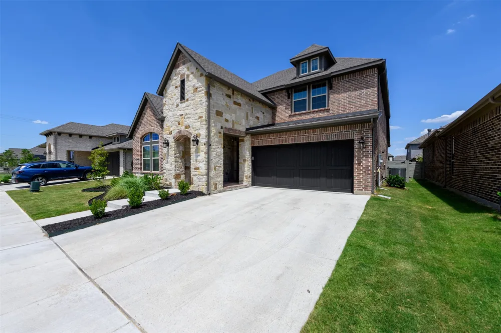 1604 Moss Trail Court Argyle, TX 76226