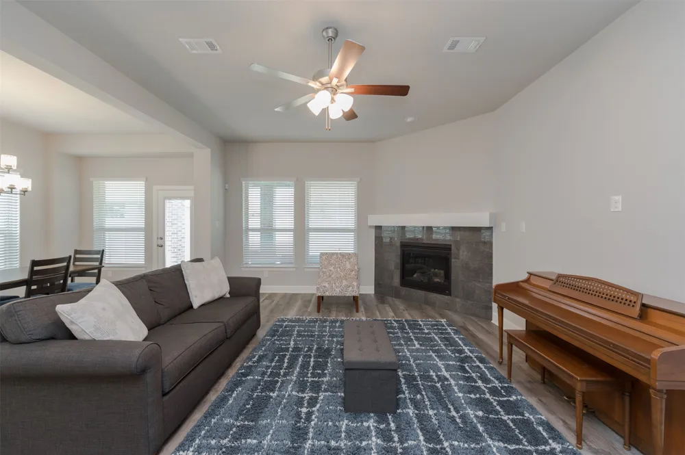 1604 Moss Trail Court Argyle, TX 76226