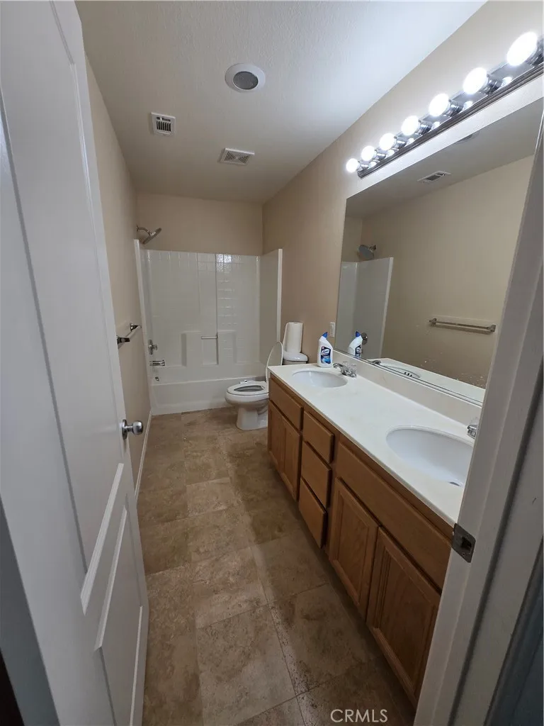 40643 Cartier Murrieta, CA 92563