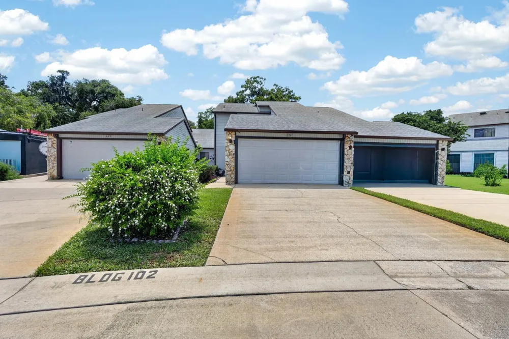 357 CASTLEWOOD LANE New Smyrna Beach, FL 32168